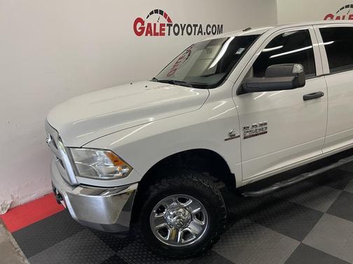 2018 RAM 2500 Tradesman Crew Cab 4x4 8' Box
