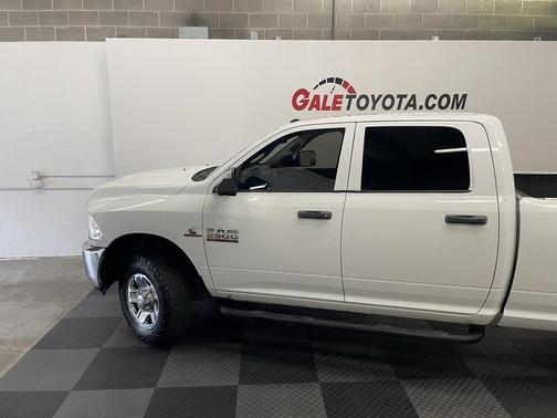 2018 RAM 2500 Tradesman Crew Cab 4x4 8' Box