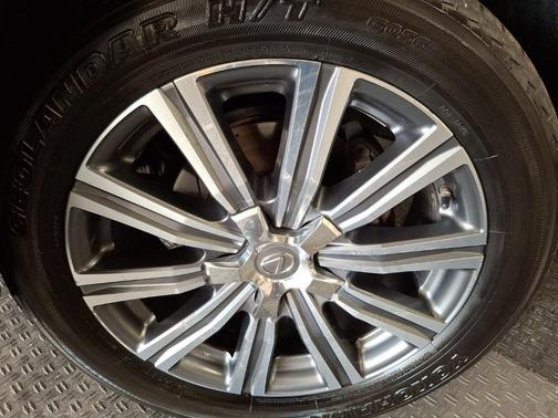 2017 Toyota Land Cruiser Base