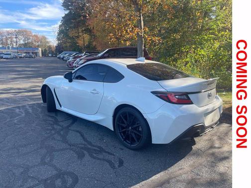 Halo 2023 Toyota GR86 Premium