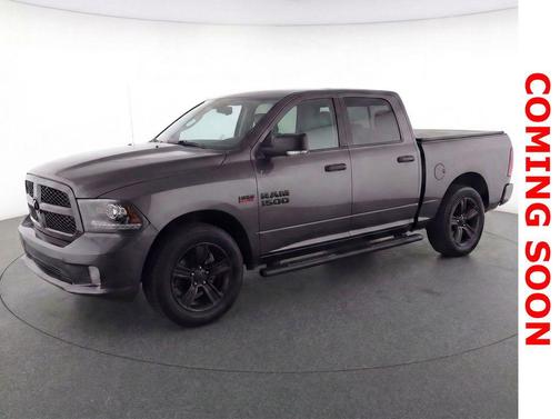 2017 RAM 1500 Night Crew Cab 4x4 5'7' Box