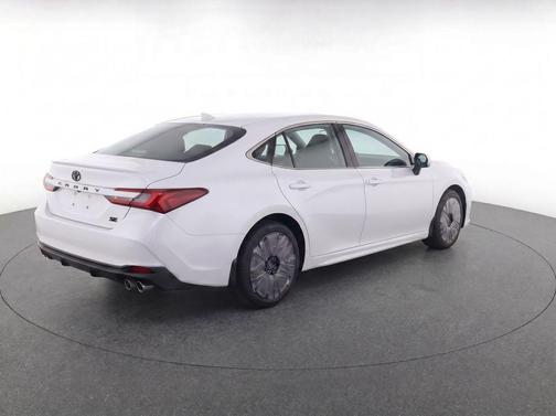 Ice 2026 Toyota Camry SE