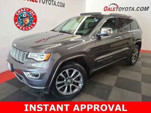 Granite Crystal Metallic Clearcoat 2017 Jeep Grand Cherokee Overland