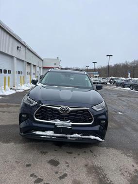 2026 Toyota Highlander Limited