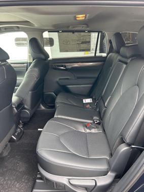 2026 Toyota Highlander Limited
