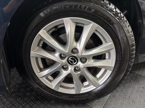 2016 Mazda Mazda3 i Touring