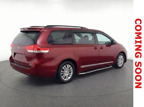 2013 Toyota Sienna XLE