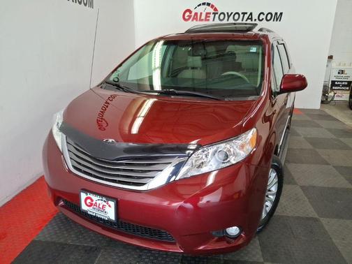 2013 Toyota Sienna XLE