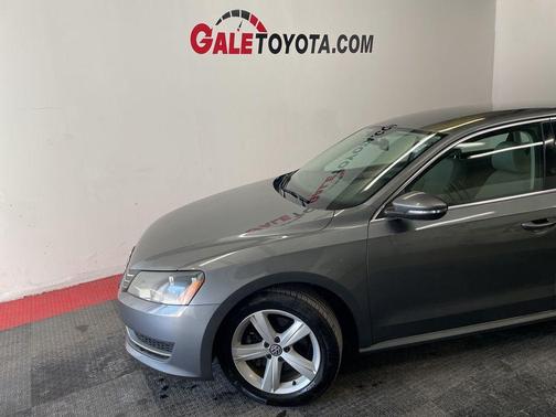 2012 Volkswagen Passat 2.5 SE