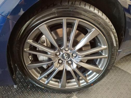 2016 INFINITI Q50 3.0t RED SPORT 400