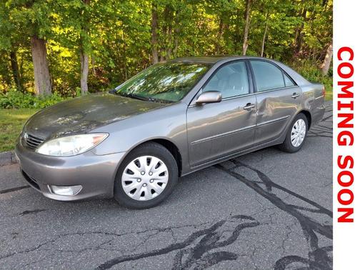 Brown 2005 Toyota Camry LE
