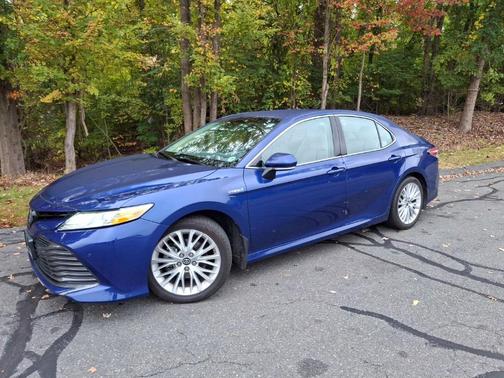 2018 Toyota Camry Hybrid XLE
