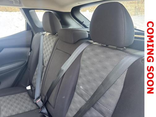 2021 Nissan Rogue Sport SV