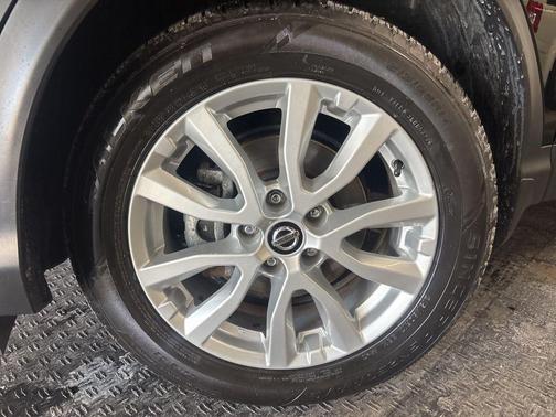 2021 Nissan Rogue Sport SV