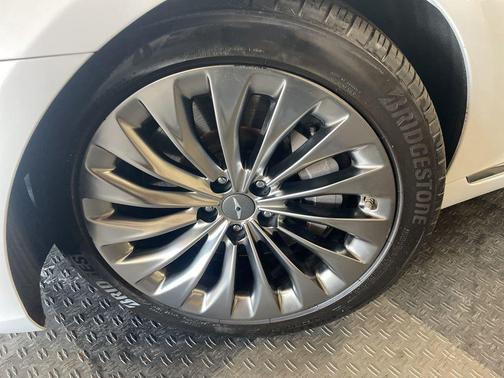 2017 Genesis G90 5.0 Ultimate