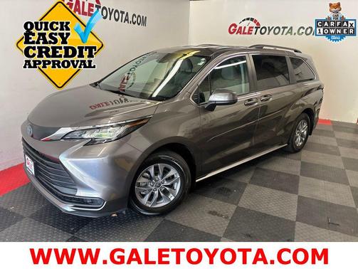 Predawn Gray Mica 2023 Toyota Sienna LE