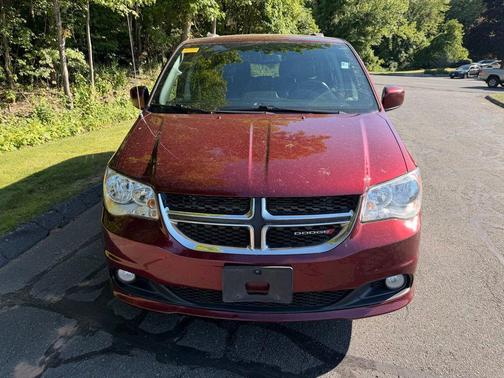 Octane Red Pearlcoat 2018 Dodge Grand Caravan SXT