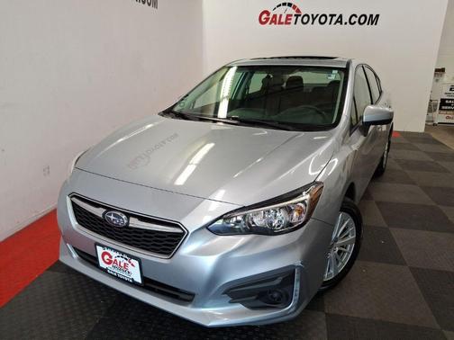 Ice Silver Metallic 2017 Subaru Impreza 2.0i Premium
