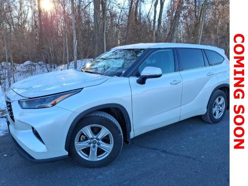 2022 Toyota Highlander LE