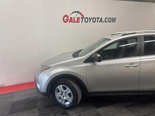 2014 Toyota RAV4 LE