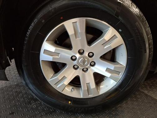 2012 Nissan Pathfinder Silver