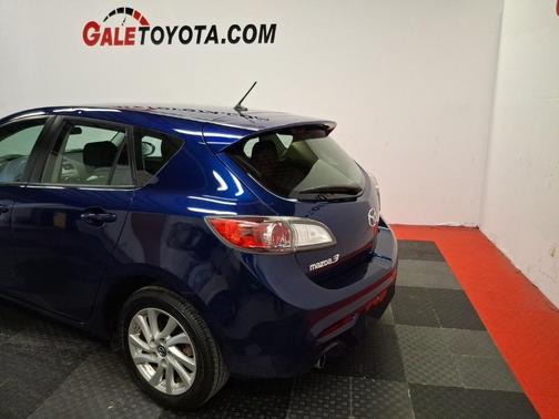 2013 Mazda Mazda3 i Touring