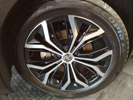 2023 Toyota Crown XLE