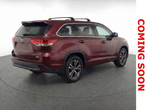 2017 Toyota Highlander LE