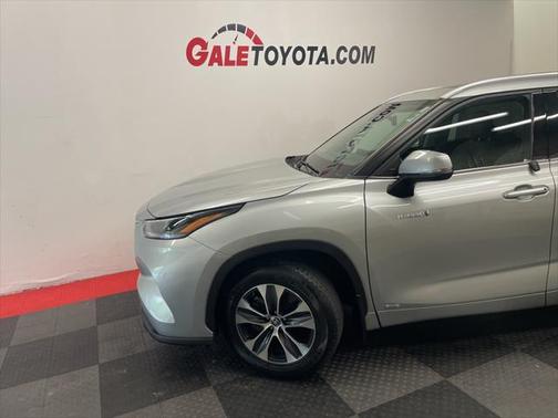 2021 Toyota Highlander Hybrid XLE