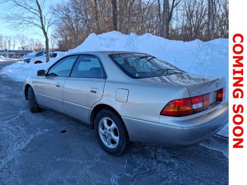 1998 Lexus ES 300 Base