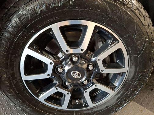 Midnight Black Metallic 2020 Toyota Tundra Limited