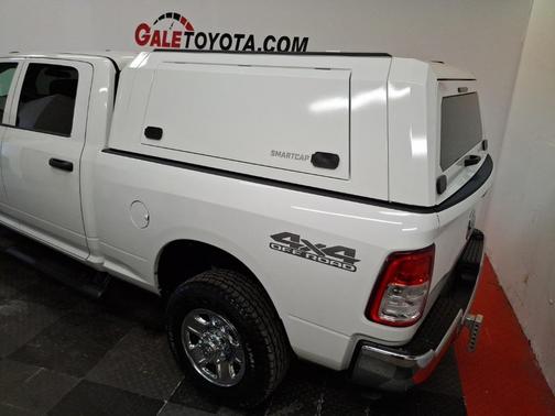 2019 RAM 2500 Tradesman Crew Cab 4x4 6'4' Box