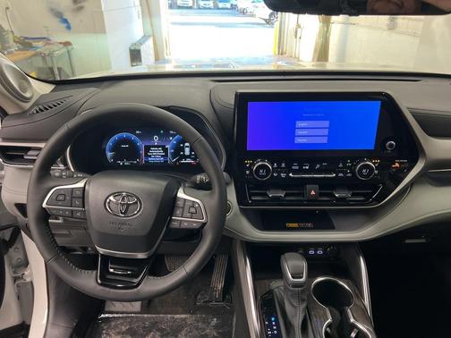 2026 Toyota Highlander Limited