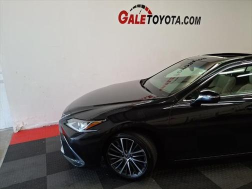 2024 Lexus ES 250 Base