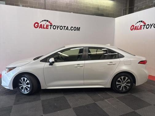 2022 Toyota Corolla Hybrid LE