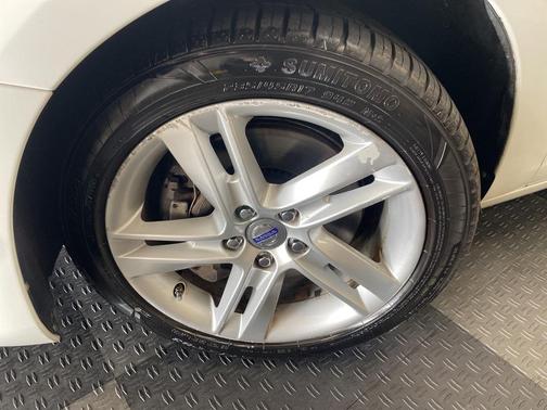 2014 Volvo S60 T5 Platinum