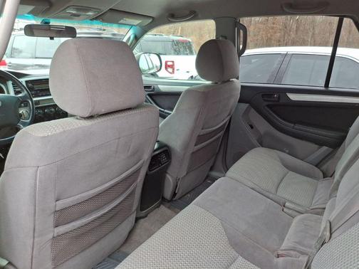 2005 Toyota 4Runner SR5 V8