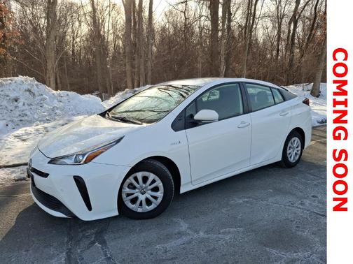 2022 Toyota Prius LE