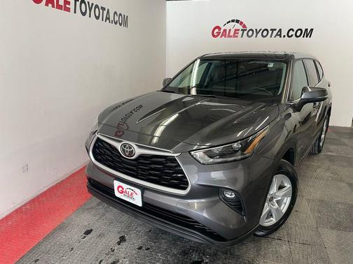 2021 Toyota Highlander LE