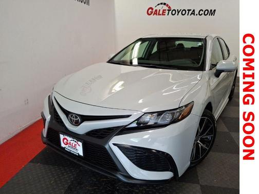 Ice Edge 2023 Toyota Camry SE