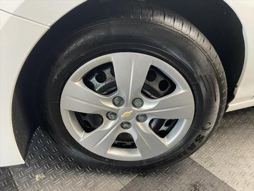 2016 Chevrolet Cruze LS Auto