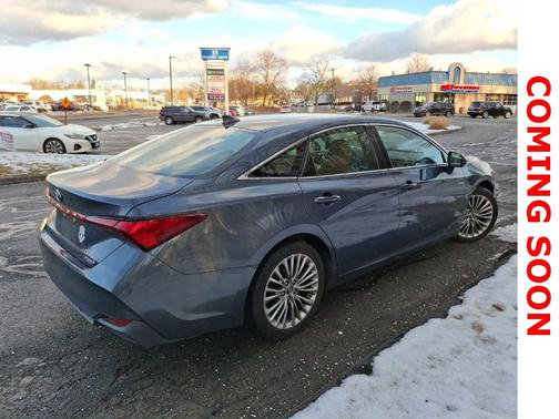 2019 Toyota Avalon Hybrid Limited
