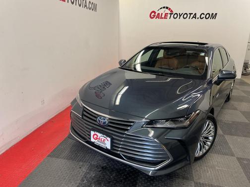 2019 Toyota Avalon Hybrid Limited
