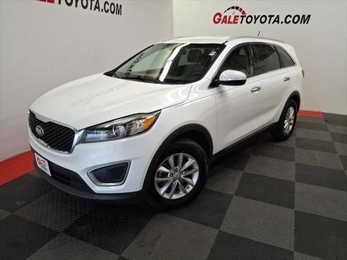 2016 Kia Sorento LX