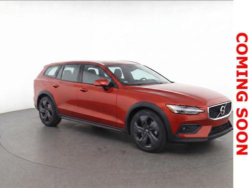 Fusion Red Metallic 2020 Volvo V60 Cross Country T5