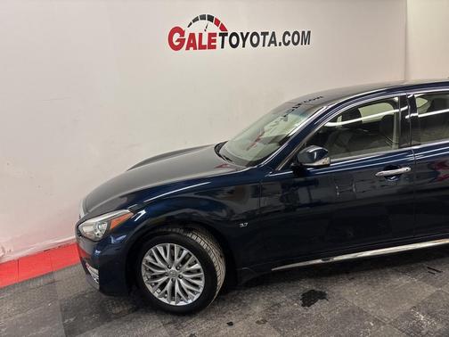 2016 INFINITI Q70L 3.7X
