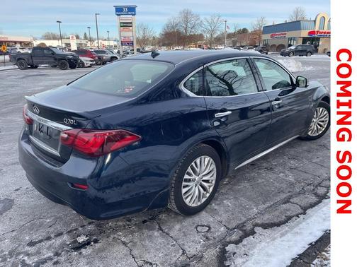 2016 INFINITI Q70L 3.7X