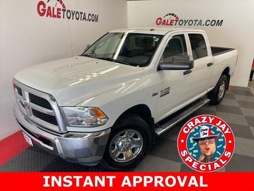 2017 RAM 2500 Tradesman Crew Cab 4x2 6'4' Box