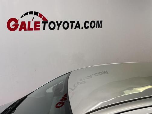 2016 Toyota Yaris L
