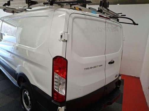 Oxford White 2019 Ford Transit-250 Base